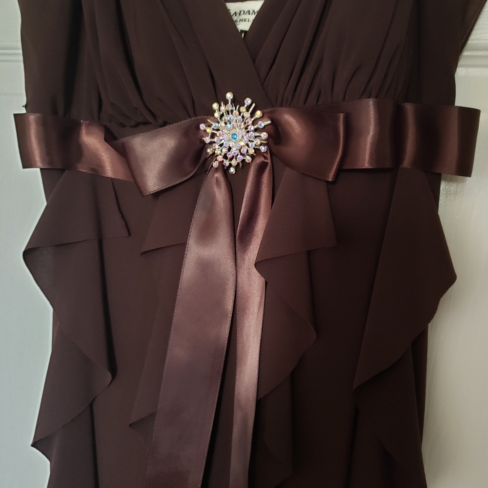 Dress - Picture 3 of 8